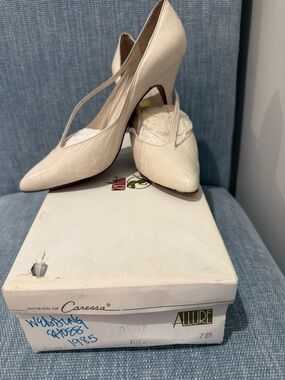 Allure Cream Pointed-Toe Stiletto Pumps